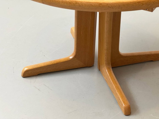 Image 1 of Round extendable dining table made of light-colored solid beech wood, 1970s