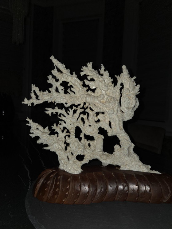 Image 1 of 20th century sculpted group in white coral (ref 4121)