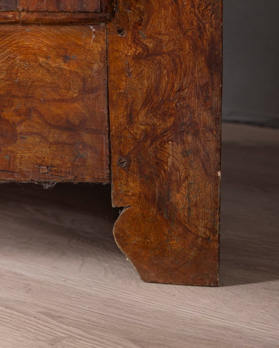 Armadio classico piemontese in noce del primo Settecento – Legno (photo 20 of 22)