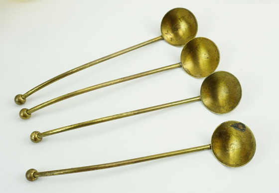 Image 1 of Ensemble de 4 verres à thé style années 50, signés Hein Matten, support en laiton, anses en raphia.