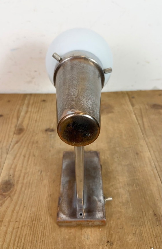 Image 1 of Vintage Art Deco wandlamp met opaalglas, jaren 30