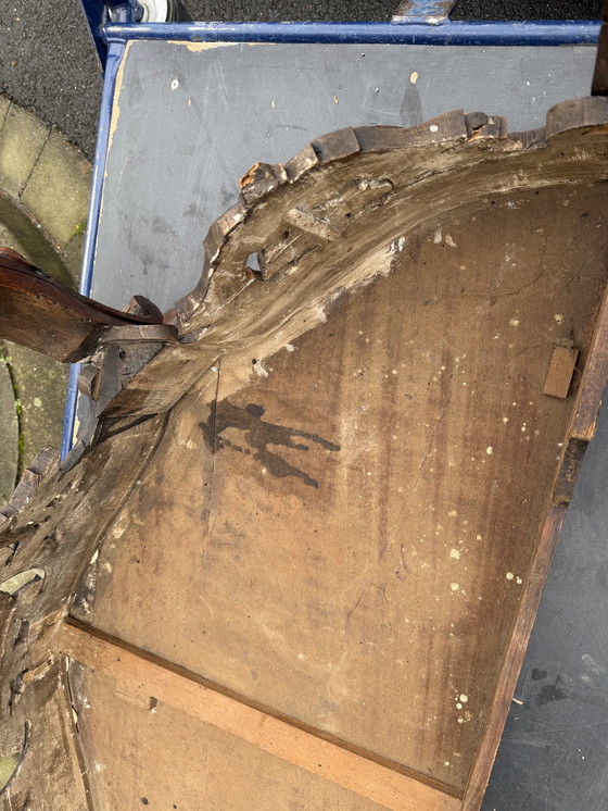 Image 1 of Table Louis XV en acajou avec sculptures anciennes