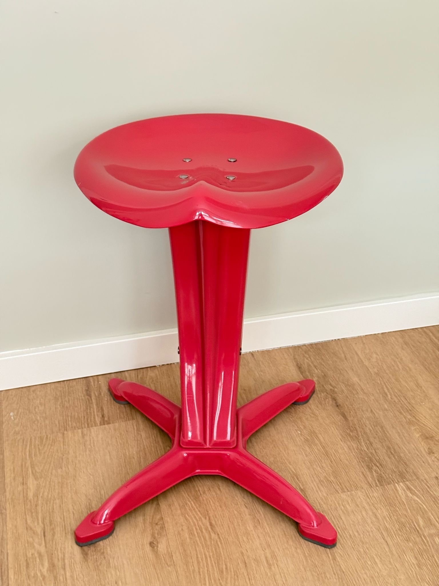 Dulton Stool Lotus Yasu Sasamoto | €250 | Whoppah