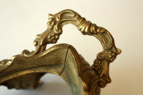 Image 1 of Jardinière Art Nouveau des années 1900, en laiton massif, soudée au feu, pièce artisanale