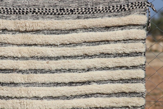 Alfombra bereber de lana natural, tejida a mano al estilo tradicional, tamaño 2/3 m. – Wool (photo 2 of 7)