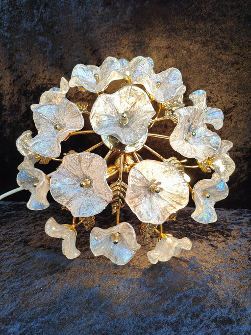 Murano Plafondlamp Met 19 Iriserende Glazen Bloemen