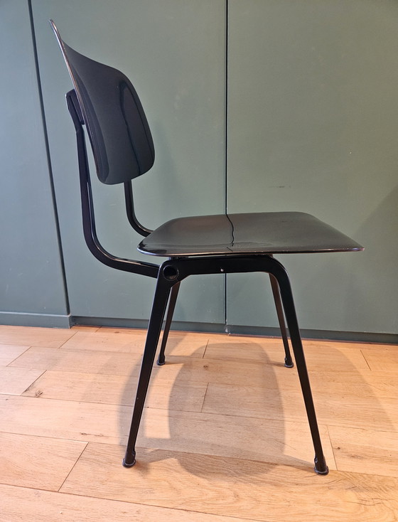 Image 1 of Revolt Friso Kramer chair, Vintage design