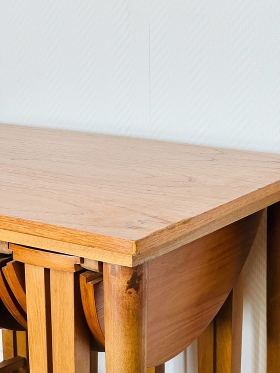 Image 1 of Set van 5 Scandinavische in elkaar passende salontafels van teakhout, 1960