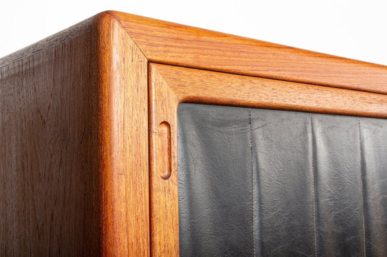 Image 1 of Enfilade danese extra lunga in teak, quercia e skai, 280 cm, di Arne Hovmand-Olsen 1960.