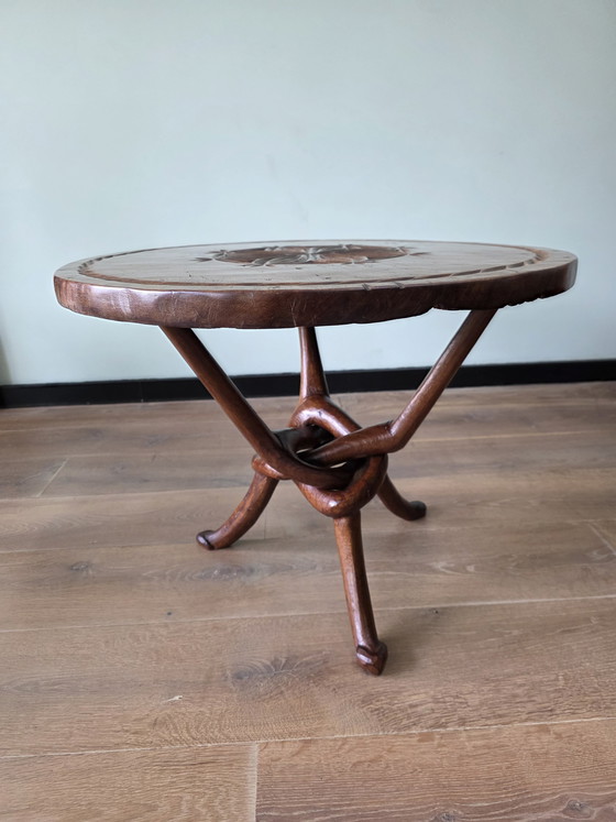Image 1 of table d'appoint africaine vintage en tissu bio