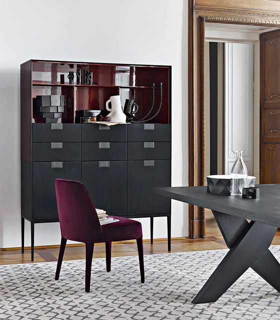 Image 1 of Mueble aparador Alcor con cajones y puertas de Maxalto B&B Italia