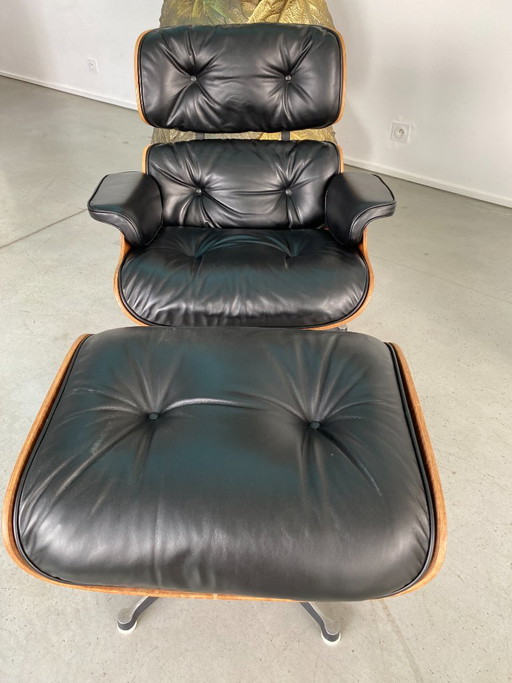 Charles e Ray Eames Lounge Chair e Ottomana 1991 – Charles & Ray Eames, stoelen fauteuils, Leather, Wood