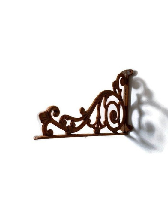 Image 1 of Satz aus vier klassischen Regalträgern aus Gusseisen