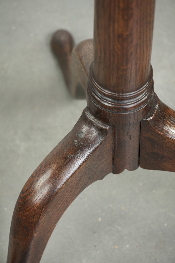 Image 1 of Table d'appoint/table à vin ancienne en chêne anglais, datant de la fin du XVIIIe/début du XIXe siècle, d'une apparence luxueuse