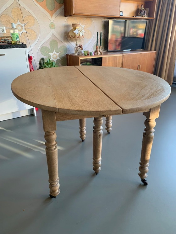 Image 1 of Table à rallonge anglaise ancienne