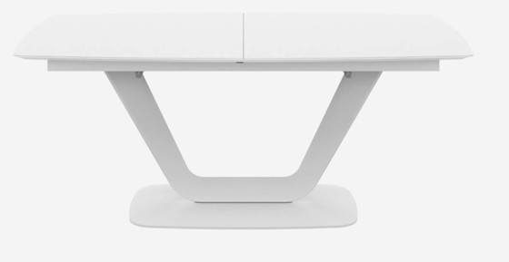 Image 1 of Alicante extendable dining table