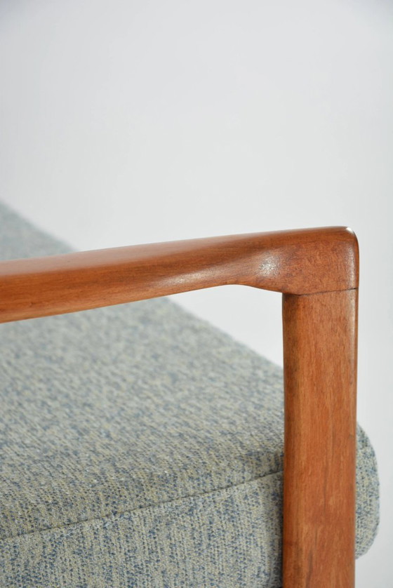 Image 1 of BZ sofa bed in blue and ivory boucle fabric