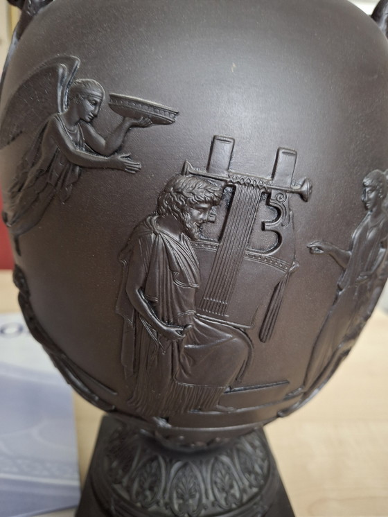 Image 1 of Homeric Vase Wedgwood Black Basalt