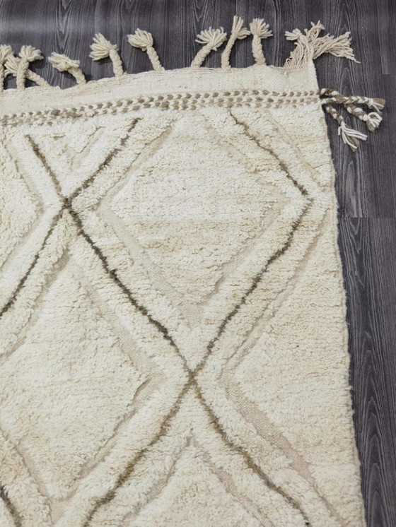 Image 1 of Alfombra hecha a mano en lana natural, 250cm x 150cm