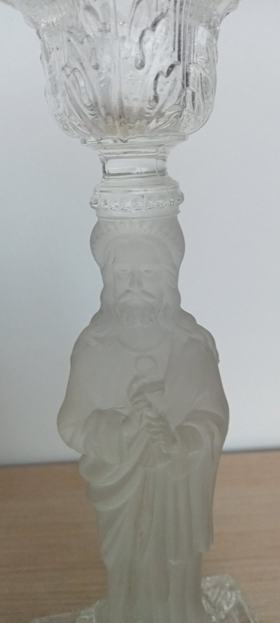 Image 1 of Kerzenhalter aus gepresstem, mattiertem Glas, Schutzpatron