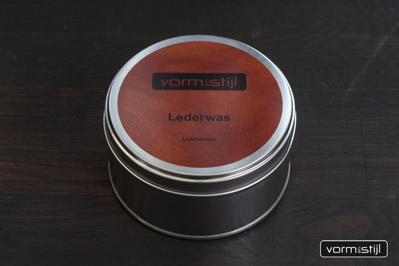 Image 1 of  Gecapitonneerde chesterfield clubfauteuils in het dikste schapenleer