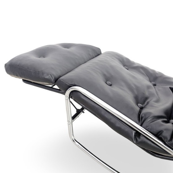 Image 1 of Sillón mecedora de diseño original Lama, de cuero negro, estilo Bauhaus.