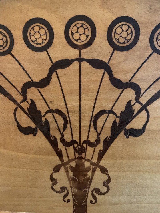 Image 1 of Lit en bois presque antique