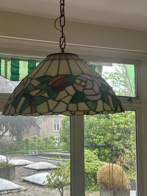 Image 1 of Lampada a sospensione vintage in stile Tiffany anni '90