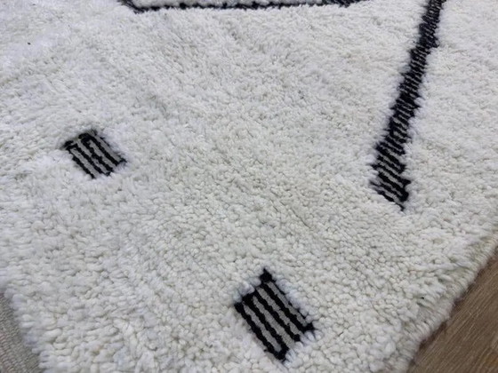 Tappeto berbero bianco decorato 270cm x 150cm – Tappeti, Wool (photo 4 of 8)