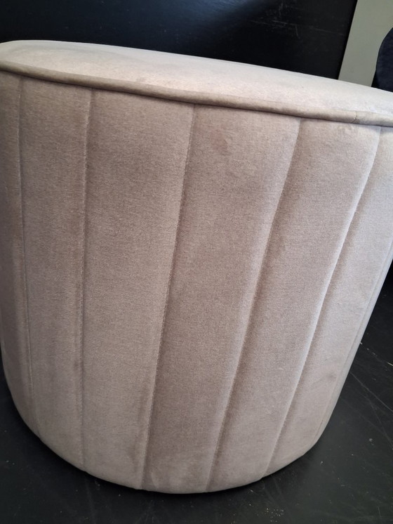 Image 1 of Stool with tracks