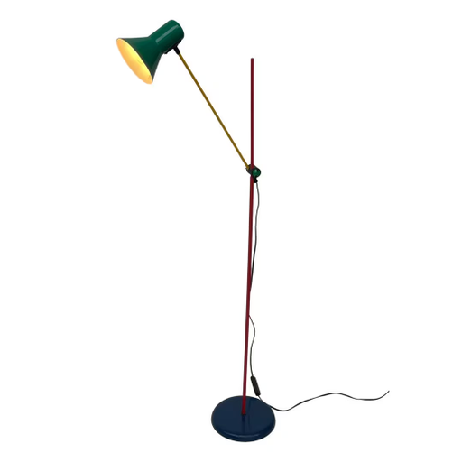 Massive vloerlamp van Veneta Lumi