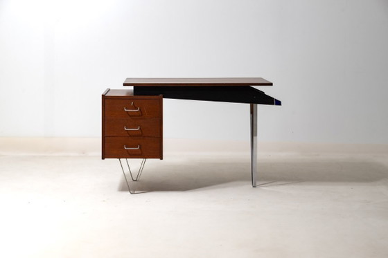 Floating minimalist hairpin desk by Nijkerk, 1950s – Wood (photo 2 of 10)