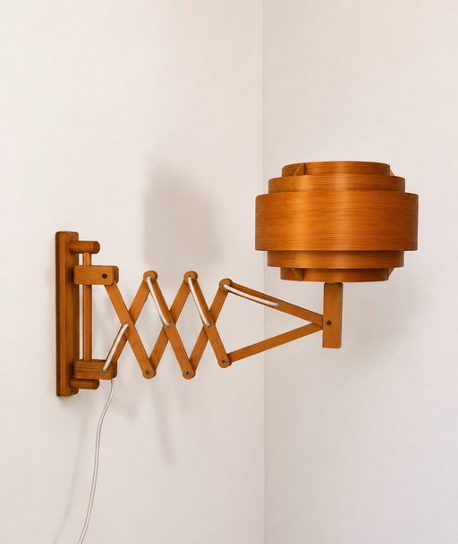 Lampada da parete vintage, doghe di pino, Hans Agne Jakobsson, Svezia, 1970