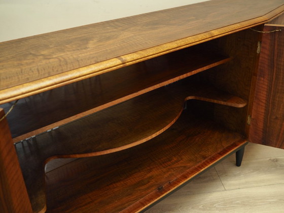 Image 1 of Dressoir van notenhout, Deens design, jaren 60, productie: Denemarken