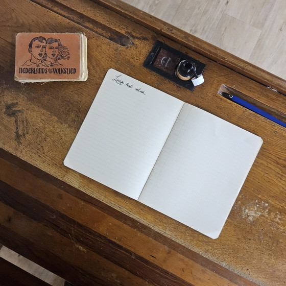 Image 1 of Antico leggio/scrivania (1920) in ghisa De mark Breda (antico banco di scuola)