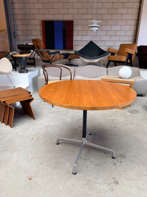 Vitra Eames Contract Table (Lagerbestand: 2) – Esstische, Metal, Wood (photo 3 of 19)