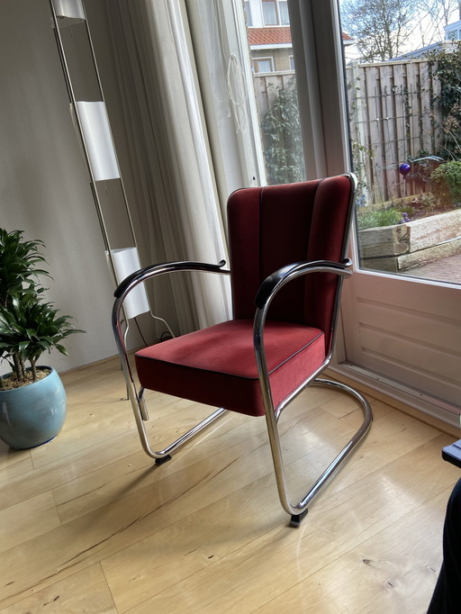 2x Gispen Classics Stoelen