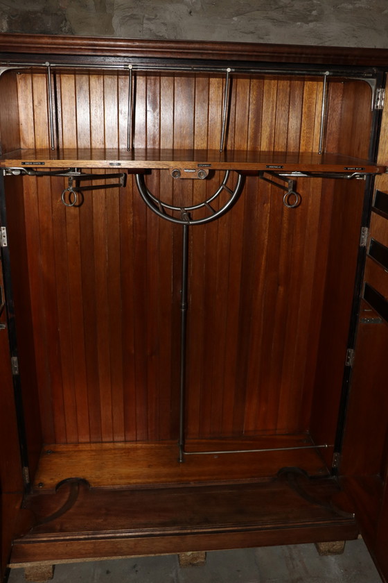 Image 1 of Art Deco Compactum Ltd London Herrengarderobe