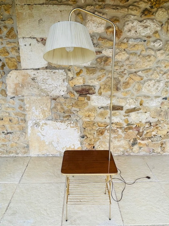 Mid-Century, Swivel,  Floor Lamp with Integrated Side Table, 1960s – Floor lights, Brass (photo 23 of 34)