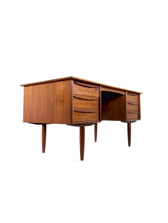 Vintage Teakhouten Bureau, Svend Åge Madsen ‘60 – Wood, Brass (photo 4 of 15)