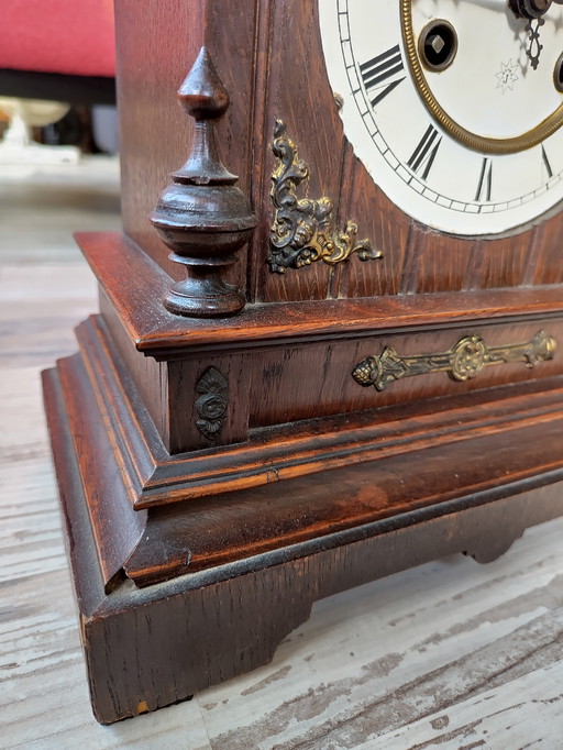 Junghans Vintage tafelklok