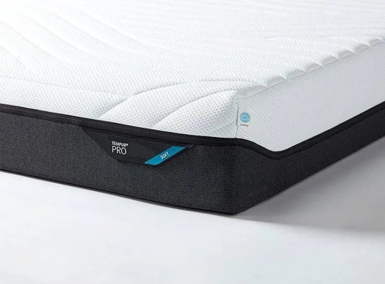 Image 1 of Nieuwe Tempur Pro® Plus CoolQuilt Matras - 90 x 210 - 25 cm Hoog - Medium Firm