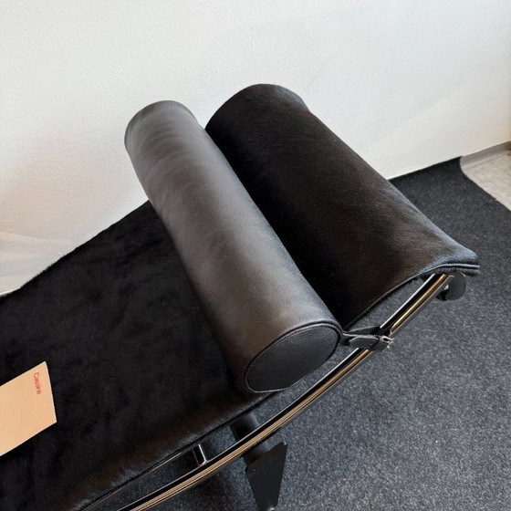 Image 1 of Cassina LC 4 - chaise longue - cuero de vaca negro - clásico - ¡Como nuevo!