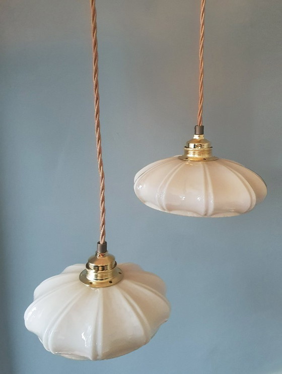 Image 1 of Set (2) vintage opaline hanglampen - pastel kleur  