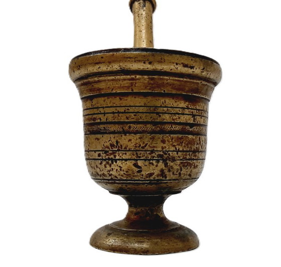 Image 1 of Mortaio e pestello in ottone antico