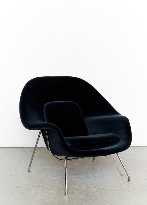 Sedia Womb di Eero Saarinen per Knoll International