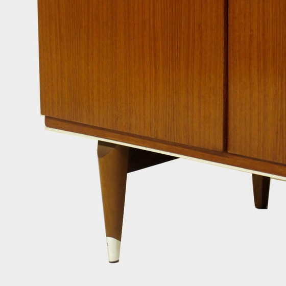 Image 1 of Ampio armadio vintage a 5 ante con tre cassetti in teak, anni '60.