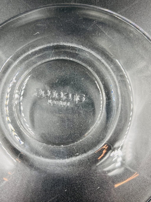Set of 4 Arcopal glass cups and saucers