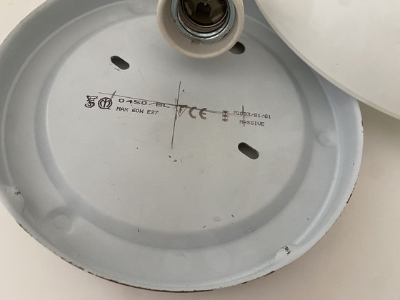 Image 1 of Applique murale/plafonnier vintage en verre opalin massif