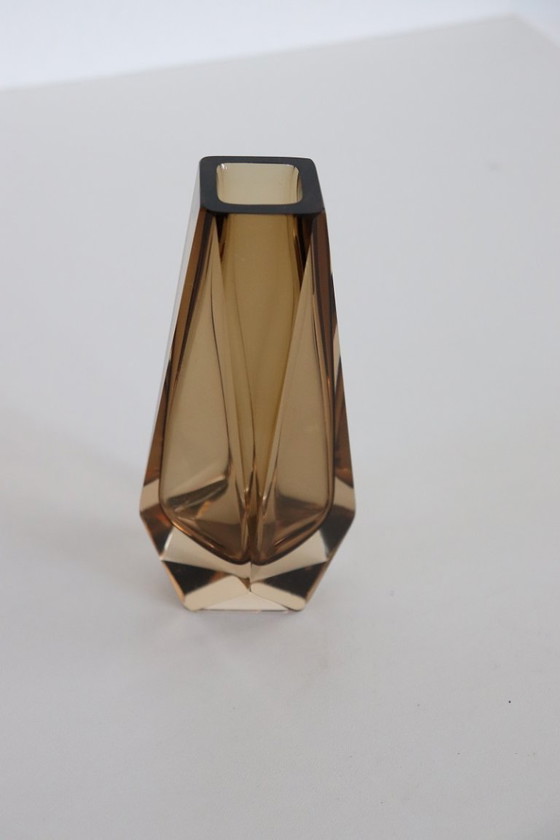 Image 1 of Pequeño jarrón de cristal de Murano color ámbar ahumado, Italia, década de 1960